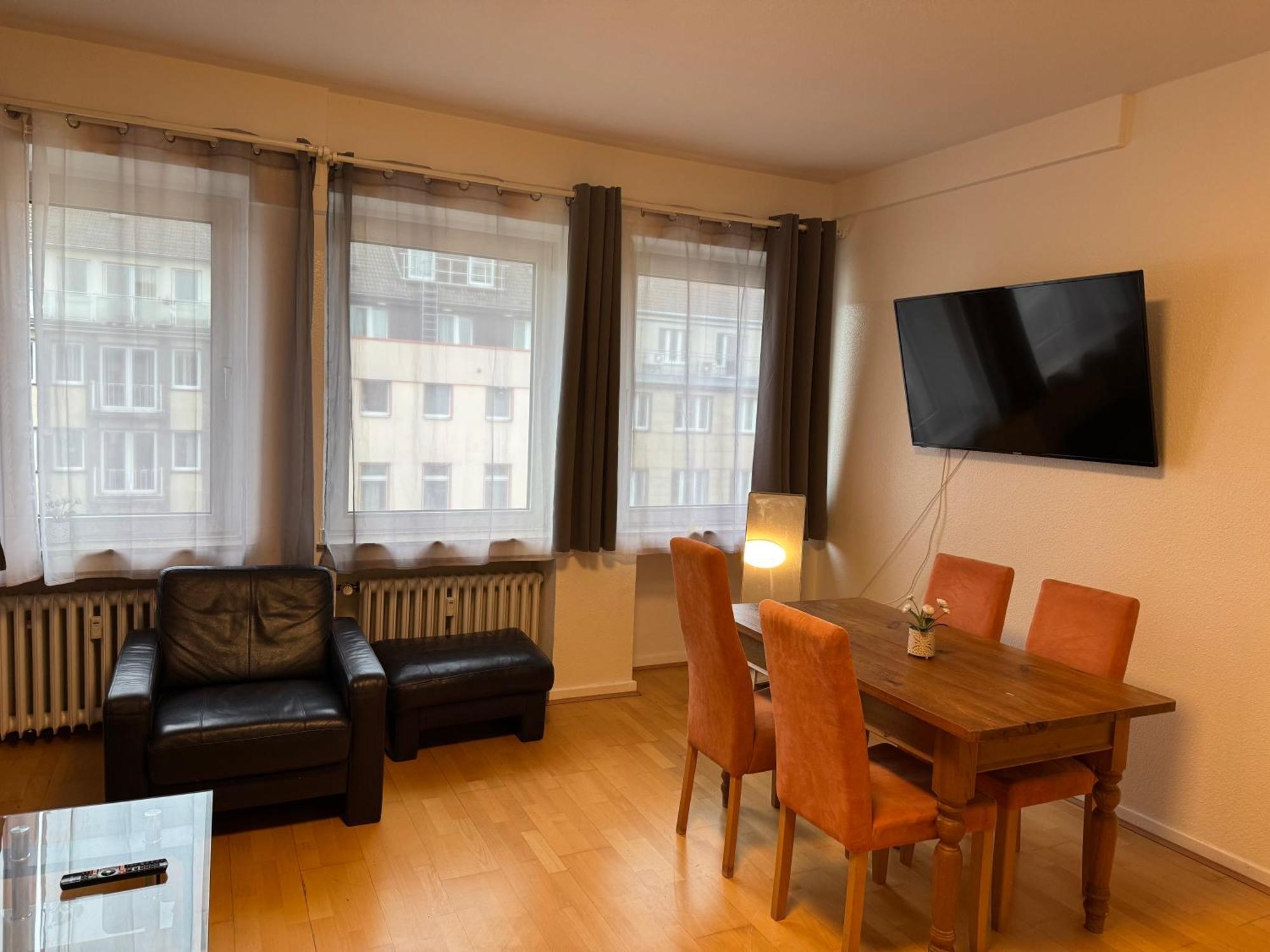 Graf-Adolflux Apartment Dusseldorf Exterior photo